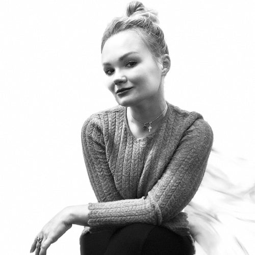 Yana Ushakova