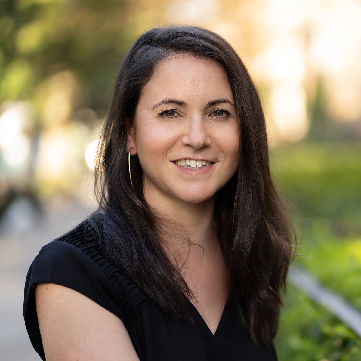 Rachel Kohn – Curina