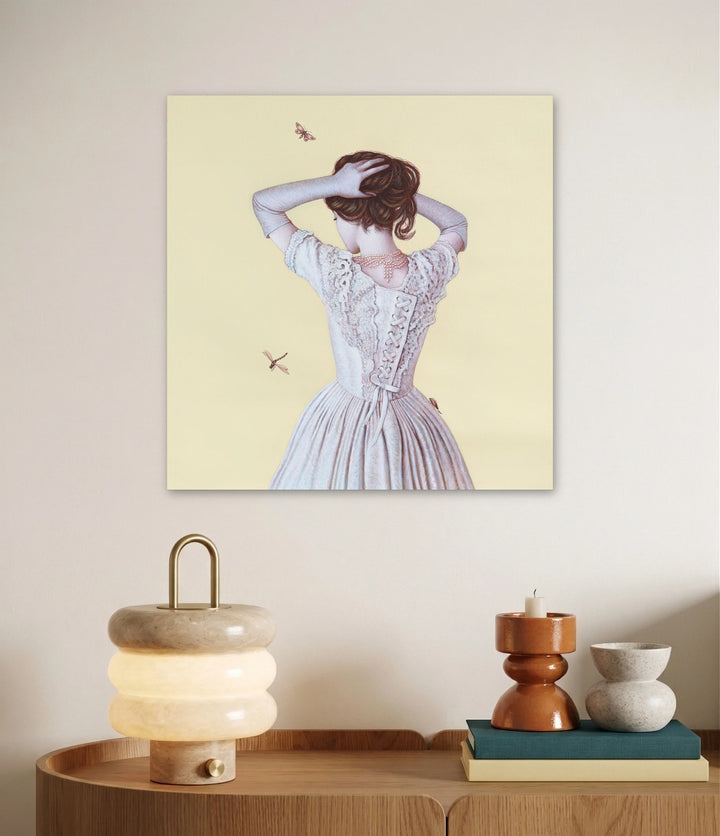 The artwork, Pearls and Gloves IV, by Carlos Gamez de Francisco, displayed in a room.