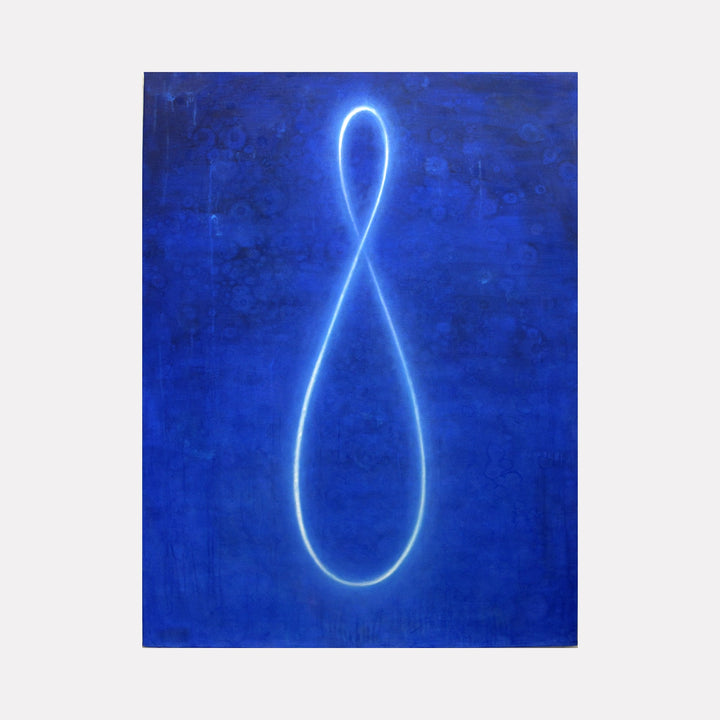 The artwork "Analemma #2" by Sonomi Kobayashi features a luminous, looping figure-eight shape glowing in white against a richly textured deep blue background. The minimalistic design and ethereal glow recall the abstract simplicity of Yves Klein’s monochromes and the fluid lines of Ellsworth Kelly’s shaped canvases, emphasizing light, color, and form.